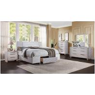 Bed / Dresser / Mirror / Nightstand