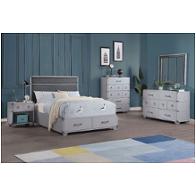 Bed / Dresser / Mirror / Nightstand