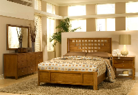 Bed / Dresser / Mirror / Nightstand