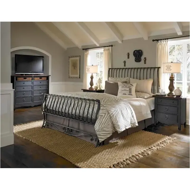 Metal sleigh bed deals king