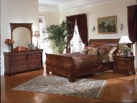 Bed / Dresser / Mirror / Nightstand