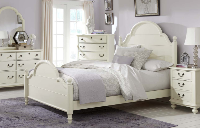 Bed / Dresser / Mirror / Nightstand