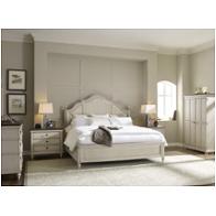 Bed / Dresser / Mirror / Nightstand