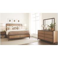 Bed / Dresser / Mirror / Nightstand