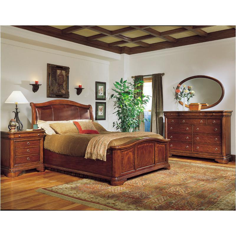 200-4715 Legacy Classic Furniture Vintage Bedroom Furniture Bed