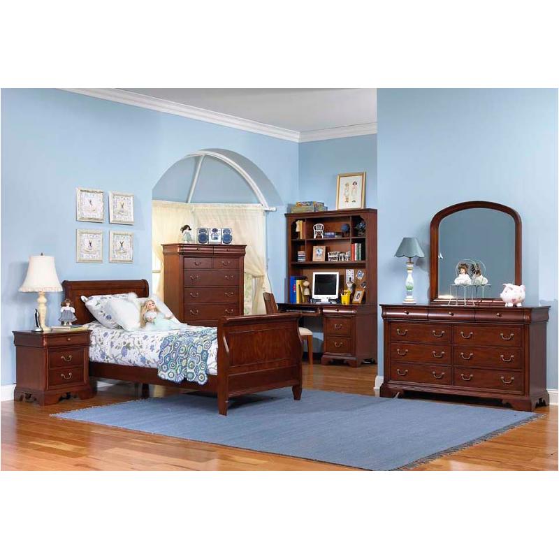 493-4304 Legacy Classic Furniture Cambridge Court Bedroom Furniture Bed