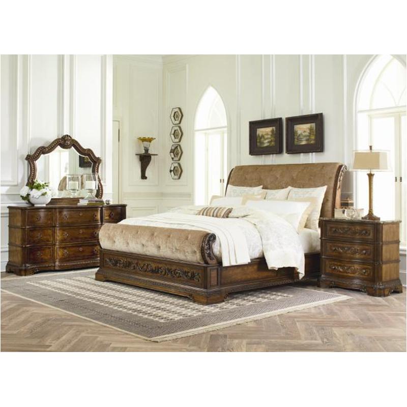 3100-4305 Legacy Classic Furniture Queen Upholstered Sleigh Bed