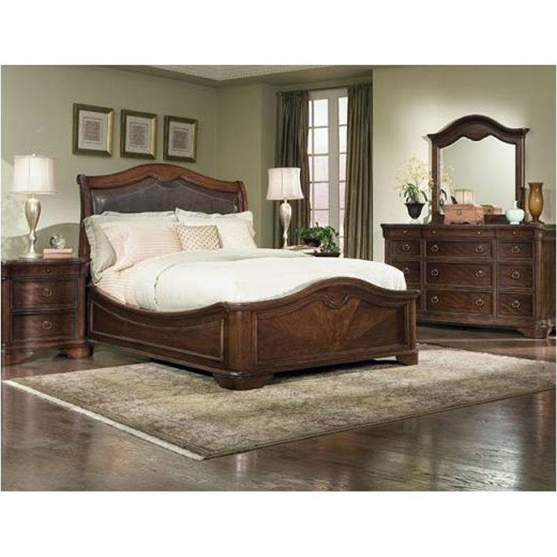 800-4706c Legacy Classic Furniture Heritage Court Bed