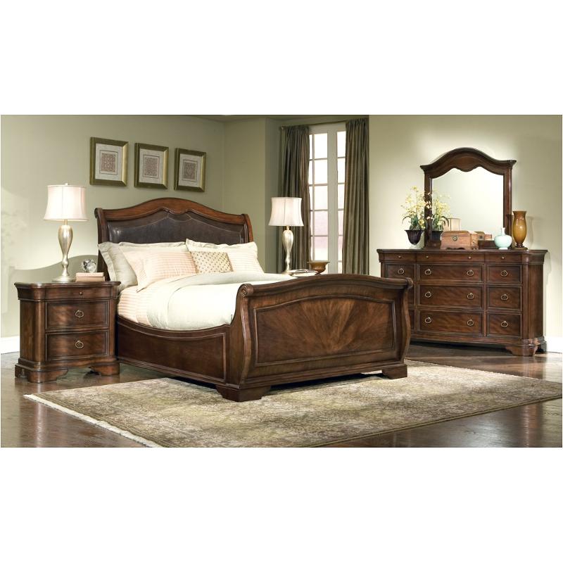 800-4705c-qn Legacy Classic Furniture Heritage Court Bedroom Furniture Bed