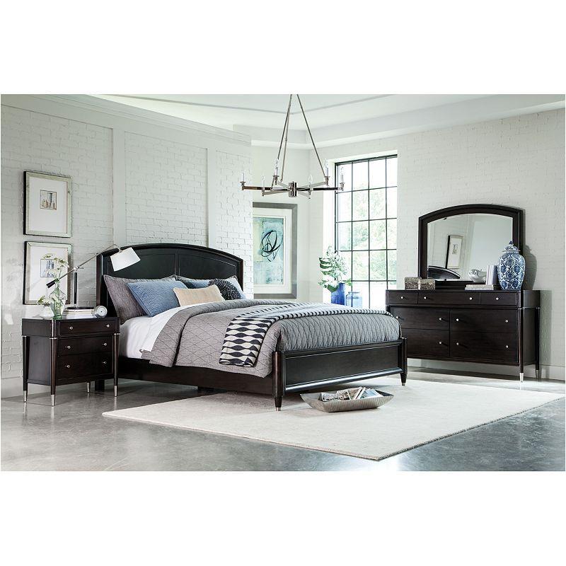 Bed / Dresser / Mirror / Ns