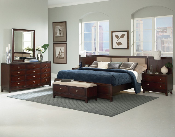Bed / Dresser / Mirror / Nightstand