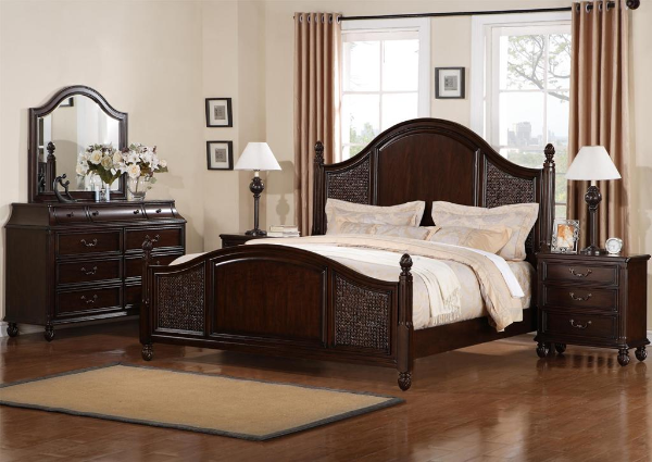 Bed / Dresser / Mirror / Nightstand