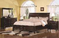 Bed / Dresser / Mirror / Nightstand