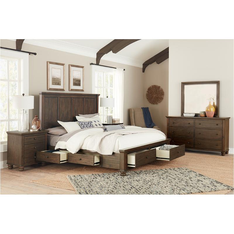 Bed / Dresser / Mirror / Nightstand