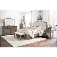Bed / Dresser / Mirror / Nightstand