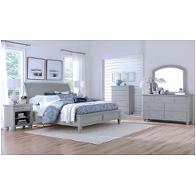 Bed / Dresser / Mirror / Nightstand