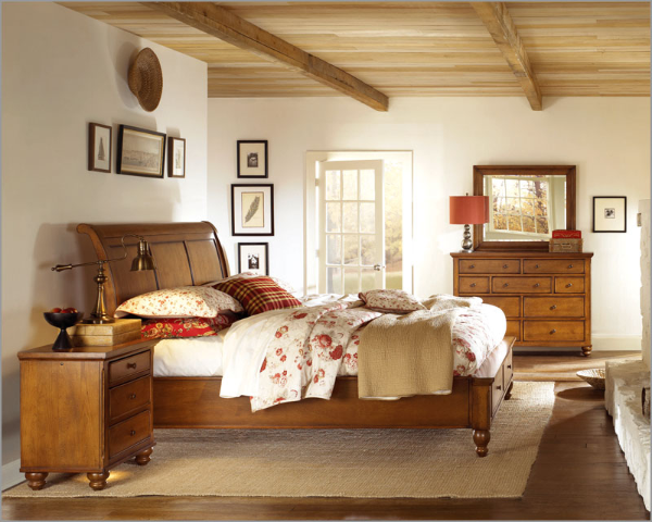 Bed / Dresser / Mirror / Nightstand