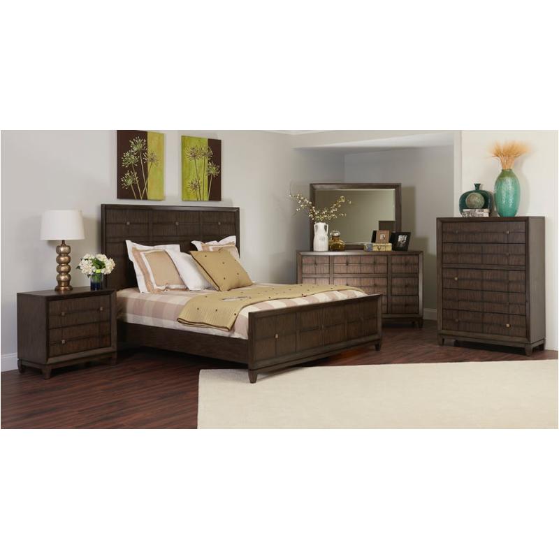 Bed / Dresser / Mirror / Nightstand