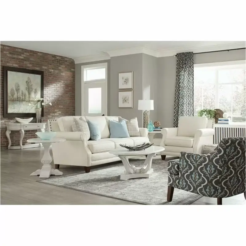 790-818 Klaussner Furniture Jasper County Newton Cocktail Table