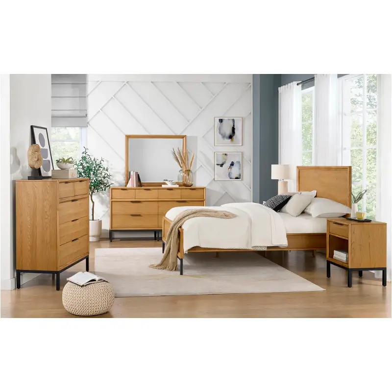 Bed/dresser/mirror/nightstand