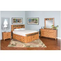 Bed / Dresser / Mirror / Nightstand