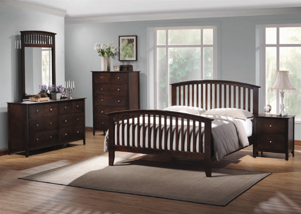 Bed / Dresser / Mirror / Nightstand