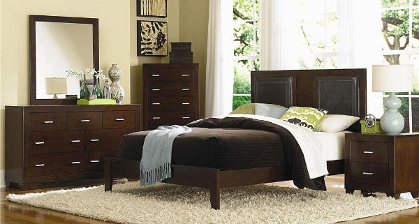 Bed / Dresser / Mirror / Nightstand