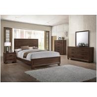 Bed / Dresser / Mirror / Nightstand