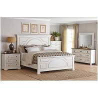 Bed / Dresser / Mirror / Nightstand
