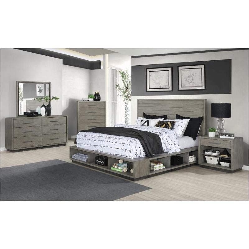 Bed / Dresser / Mirror / Nightstand