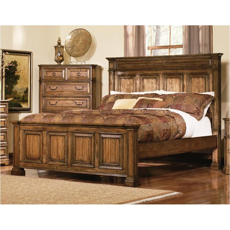 Edgewood Chest (Brown Oak), Size: Small, Other