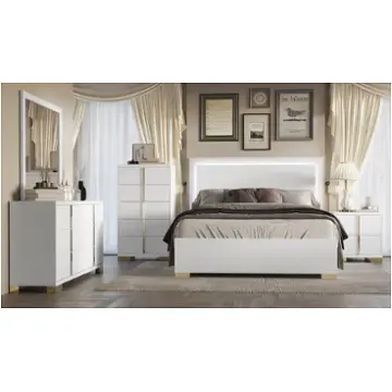 Coaster Home Furnishings Bedroom Furniture Set, Glossy White, King