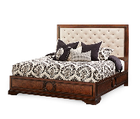 Bed / Dresser / Mirror / Nightstand