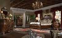 Bed / Dresser / Mirror / Nightstand