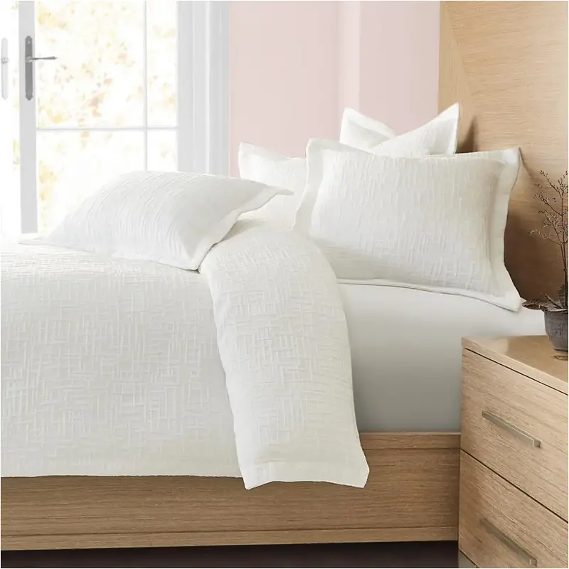 Bcs-kd06-hiltn-wht Aico Furniture Hillton White Bedding Comforter