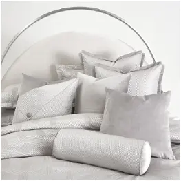 Bcs-qd09-nuveau-dov Aico Furniture Accent Furniture Comforter