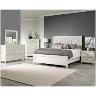 Bed / Dresser / Mirror / Nightstand