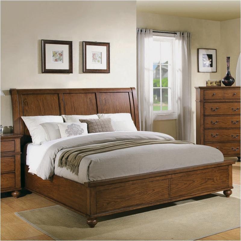 20270 Riverside Furniture Oakmont Queen Sleigh Bed