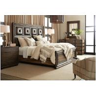Bed / Dresser / Mirror / Nightstand