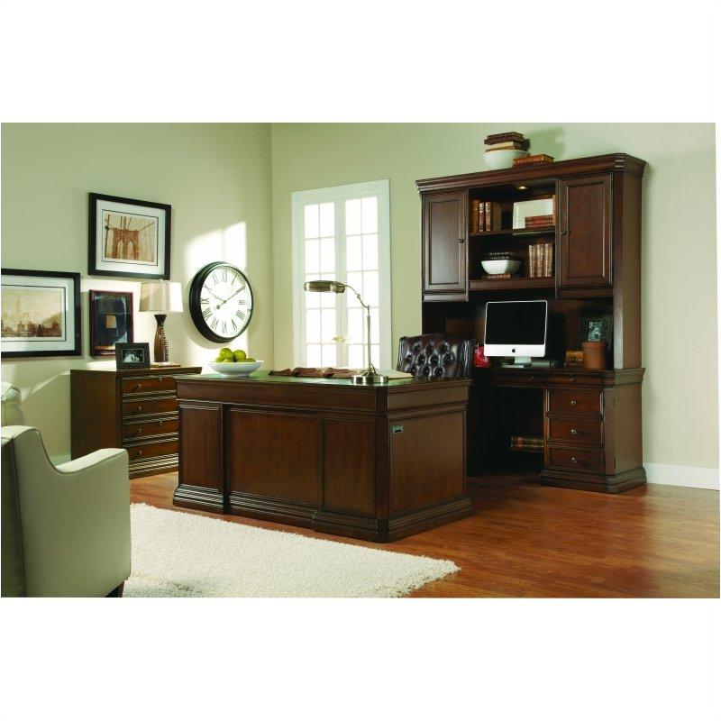 Hooker Furniture, Olantio Office Sullivan Executive Desk in Cherry