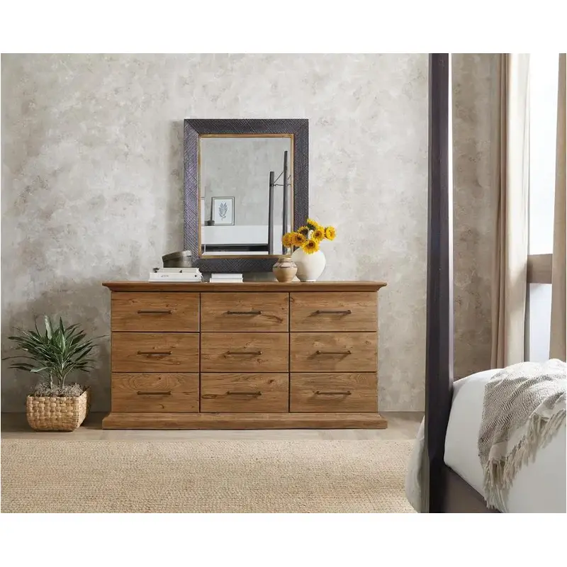 6700-90202-80 Hooker Furniture Big Sky Bedroom Furniture Dresser