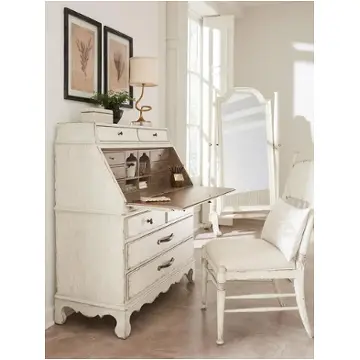 7050-10309-02 Hooker Furniture Americana Living Room Furniture Accent Table