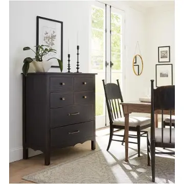 7050-90110-89 Hooker Furniture Americana Bedroom Furniture Chest