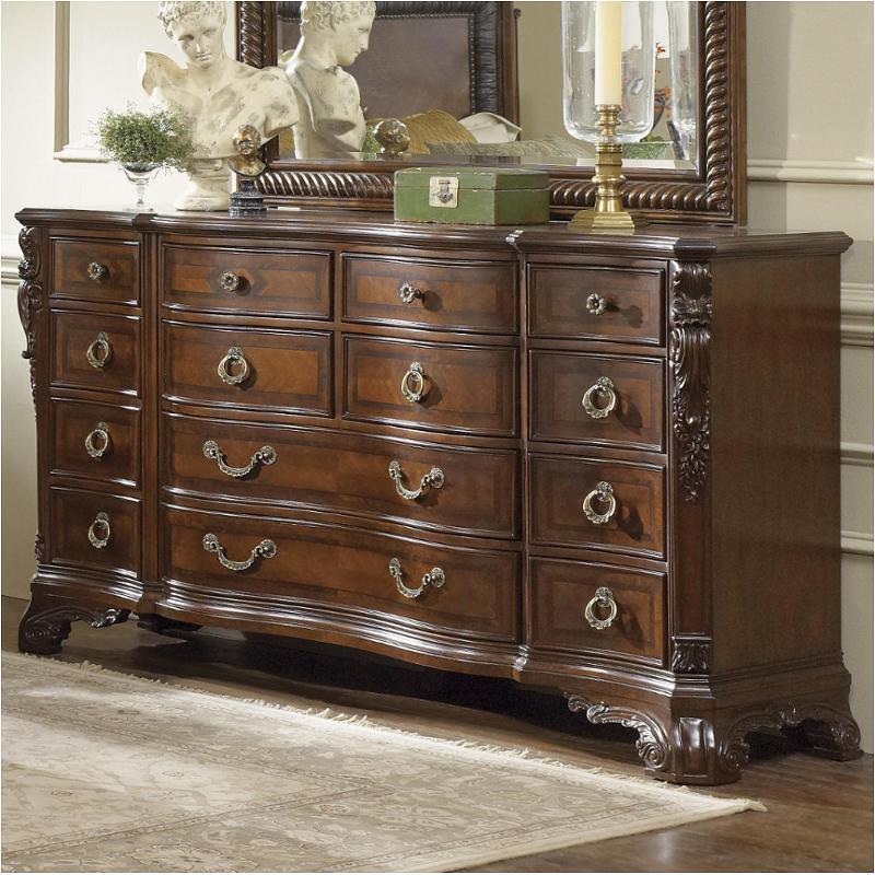 Ayshire Court Bedroom Set Fairmont Design