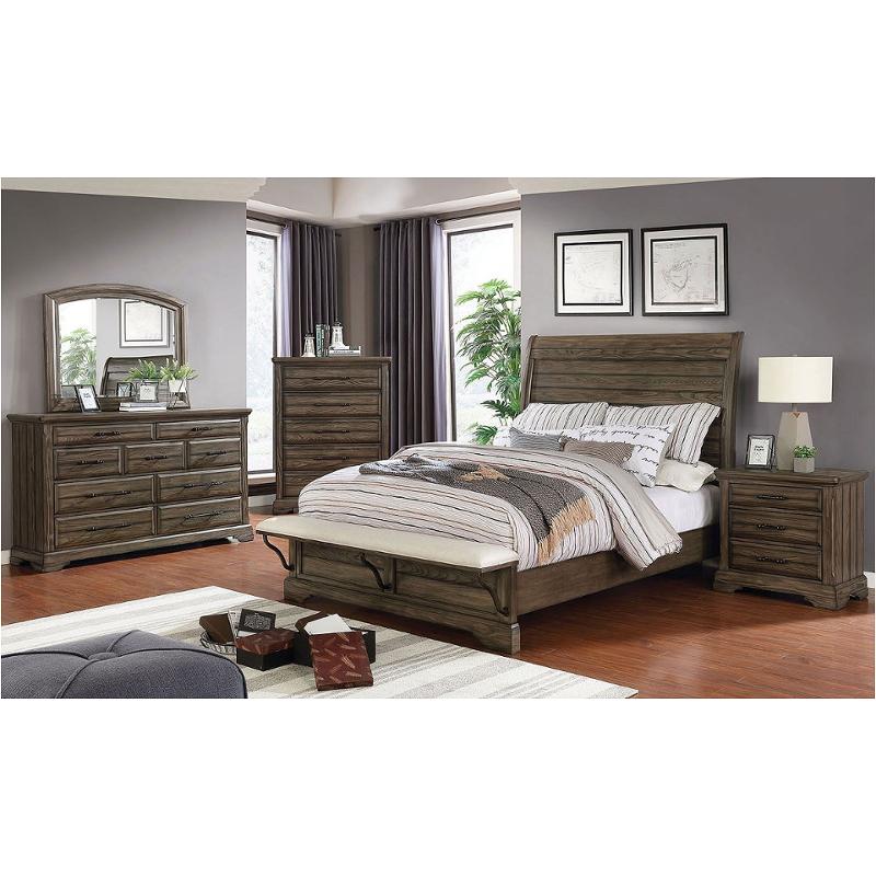 Bed / Dresser / Mirror / Nightstand