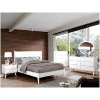 Bed / Dresser / Mirror / Nightstand