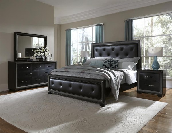 Bed / Dresser / Mirror / Nightstand