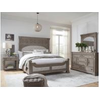 Bed / Dresser / Mirror / Nightstand