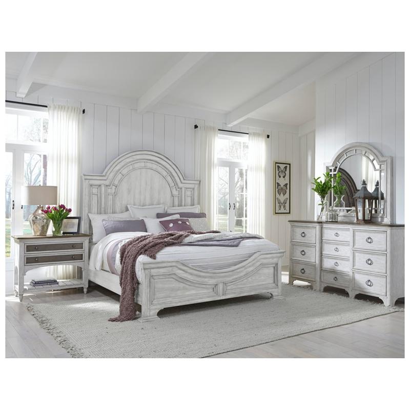 Bed / Dresser / Mirror / Nightstand