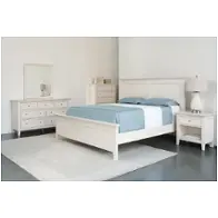 Bed / Dresser / Mirror / Nightstand